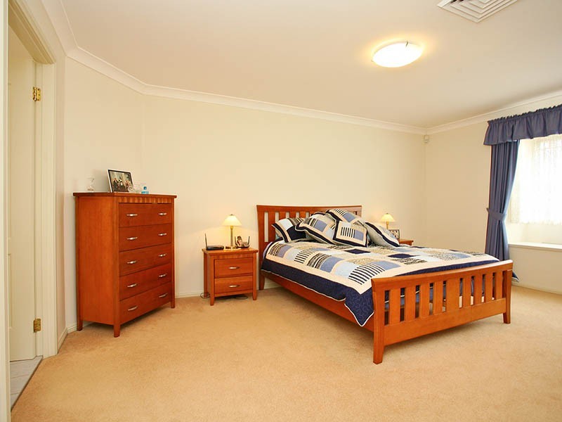 48 Crestview Ave, Kellyville NSW 2155