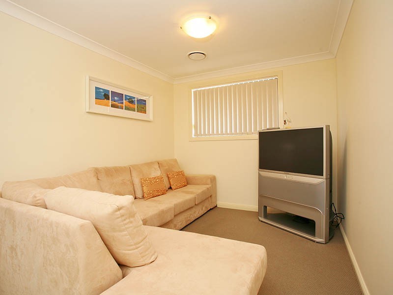 4 Bowdon Street, Stanhope Gardens NSW 2768