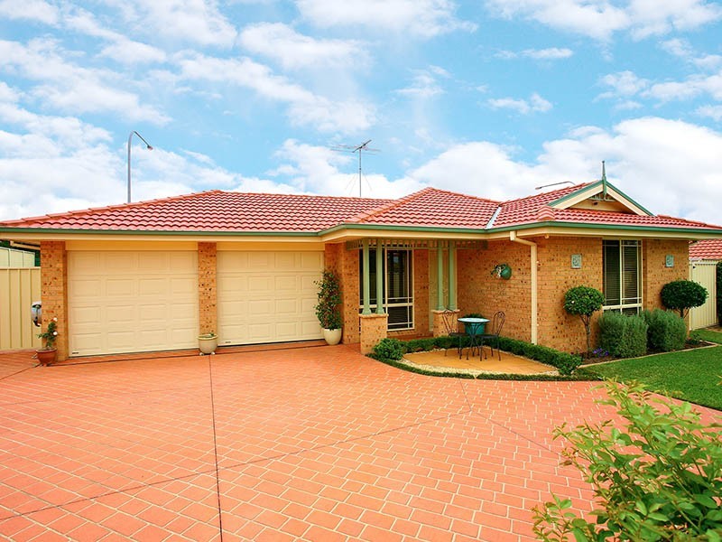 8 Amuet Place, Glenwood NSW 2768