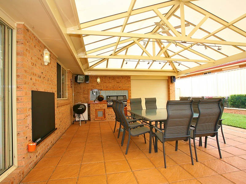 8 Amuet Place, Glenwood NSW 2768