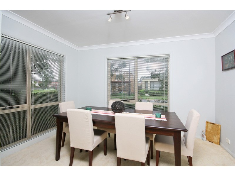 6 Esher Street, Stanhope Gardens NSW 2768