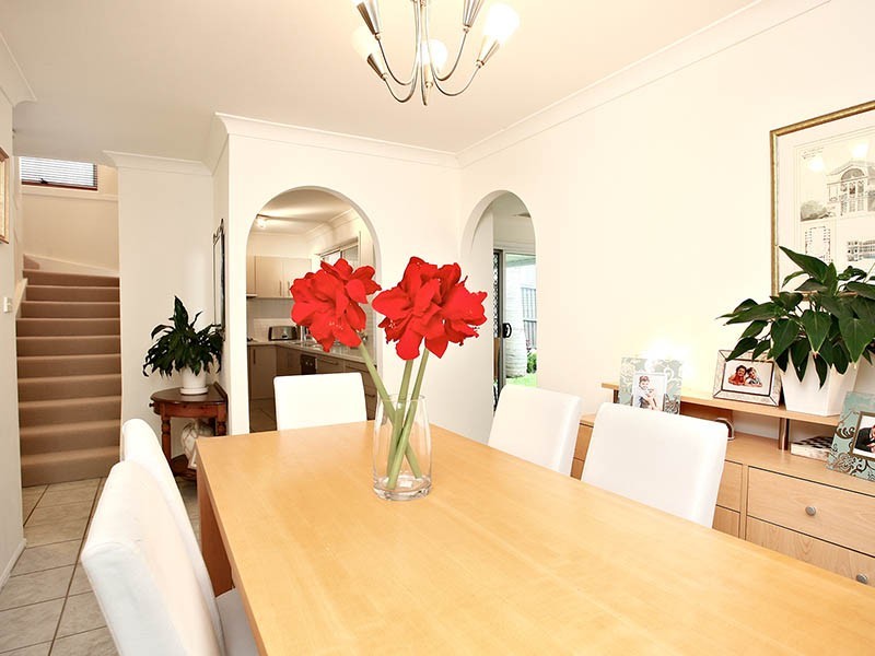 5 Wanaaring Terrace, Glenwood NSW 2768