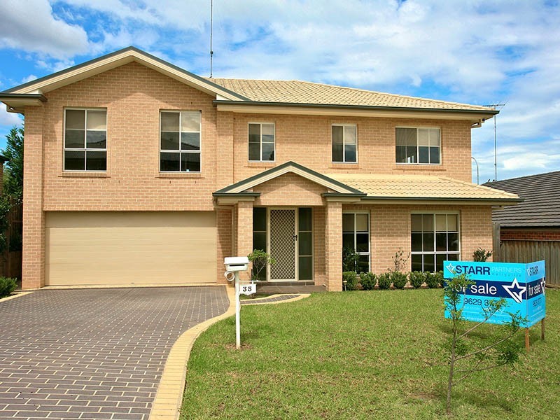 35 Greyfriar Place, Kellyville NSW 2155