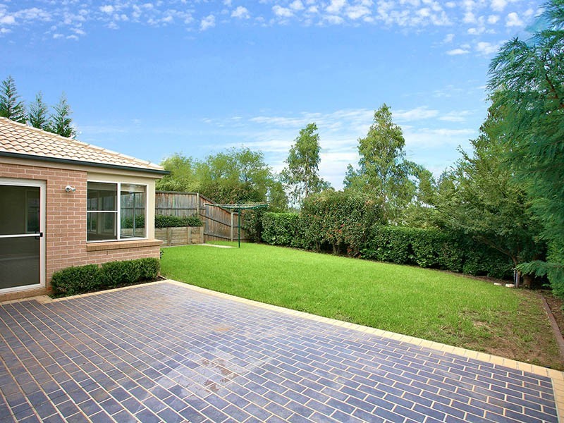 35 Greyfriar Place, Kellyville NSW 2155