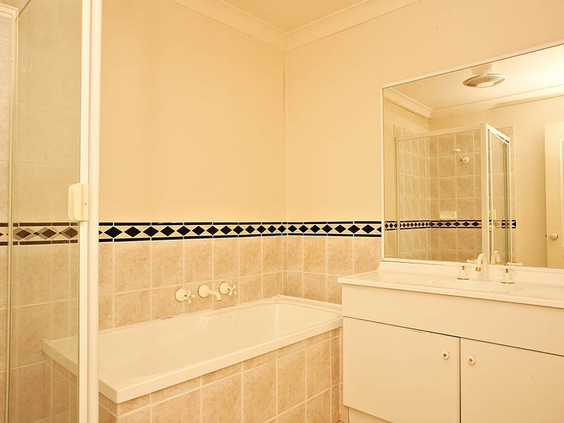 37 Sharrock Avenue, Glenwood NSW 2768