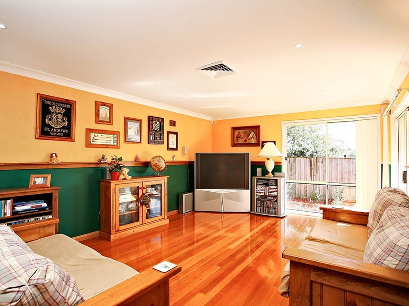 18. Brampton Drive, Beaumont Hills NSW 2155