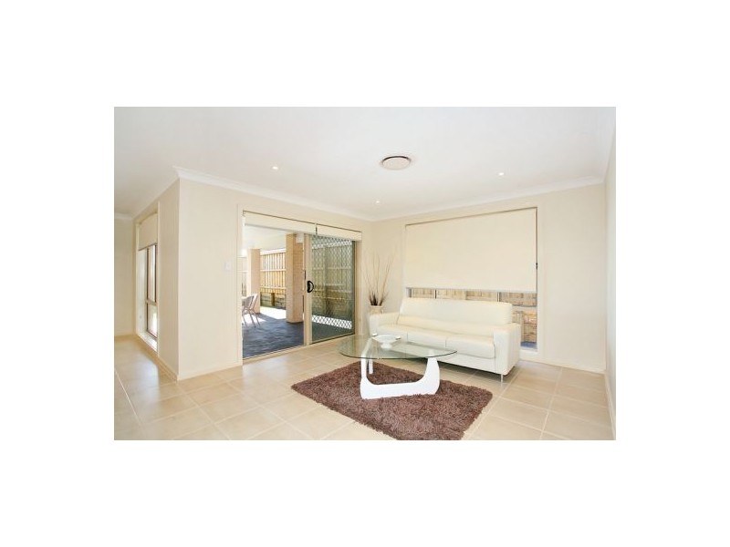 33 Deneden Street, Kellyville Ridge NSW 2155