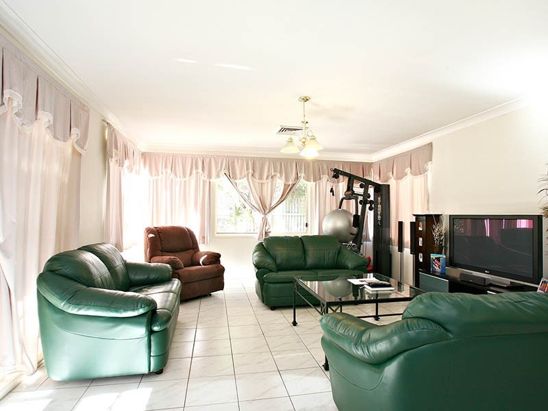 97 Poole Road, Kellyville NSW 2155