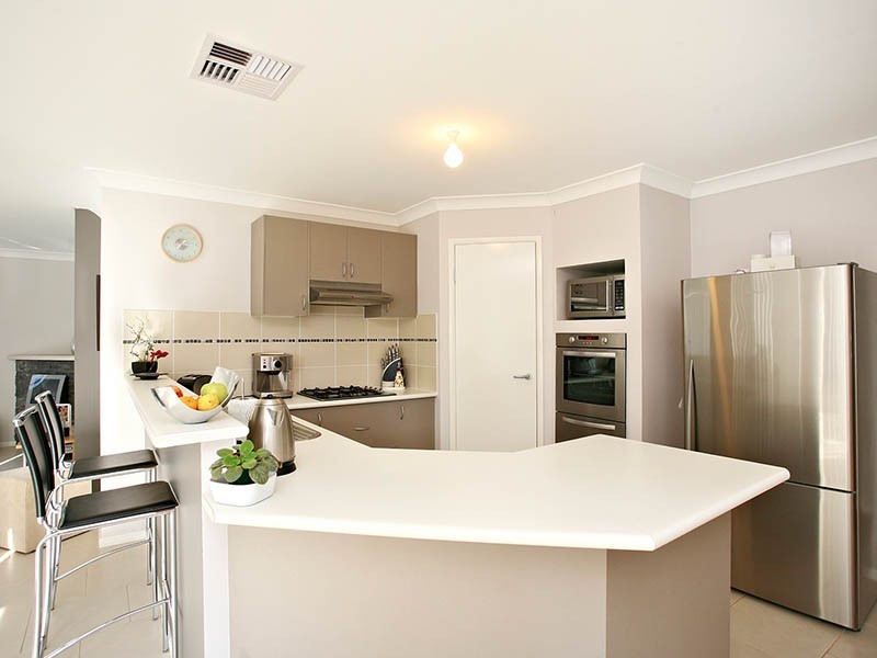 10 Deneden Ave, Kellyville Ridge NSW 2155