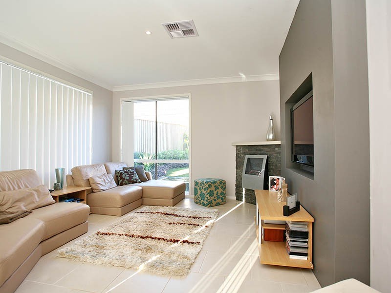 10 Deneden Ave, Kellyville Ridge NSW 2155