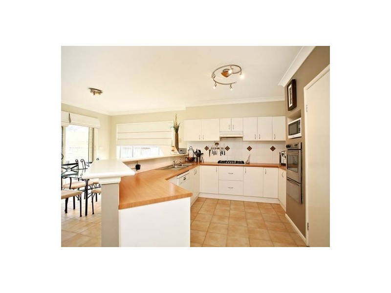 25 Fintry Court, Kellyville NSW 2155