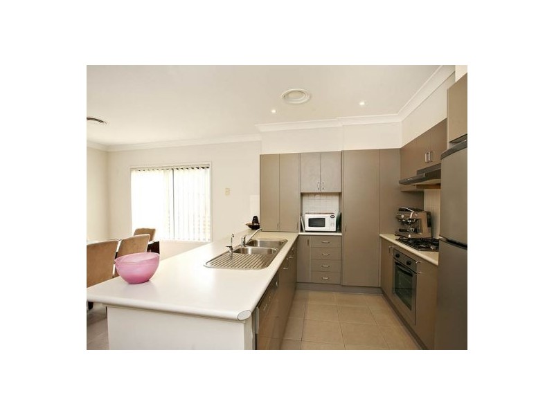 9/6  Montel Place, Acacia Gardens NSW 2763