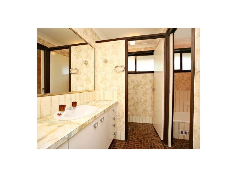 16 Aruma Avenue, Kellyville NSW 2155