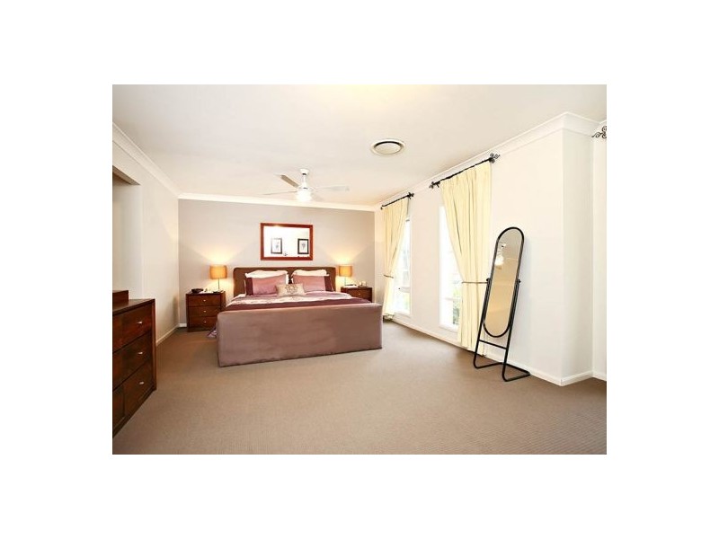 10 Starlight Place, Beaumont Hills NSW 2155