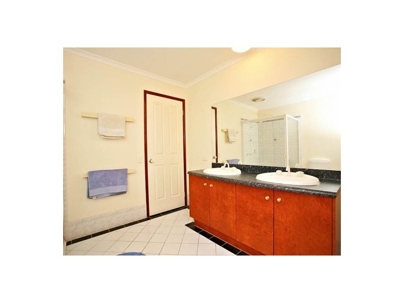 12 Atlantic Place, Beaumont Hills NSW 2155