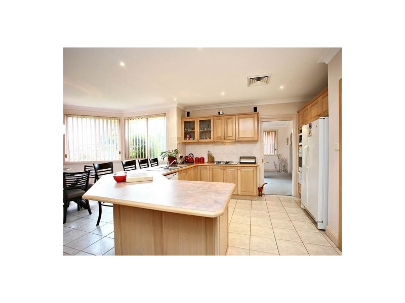 8 Dunbar Place, Kellyville NSW 2155