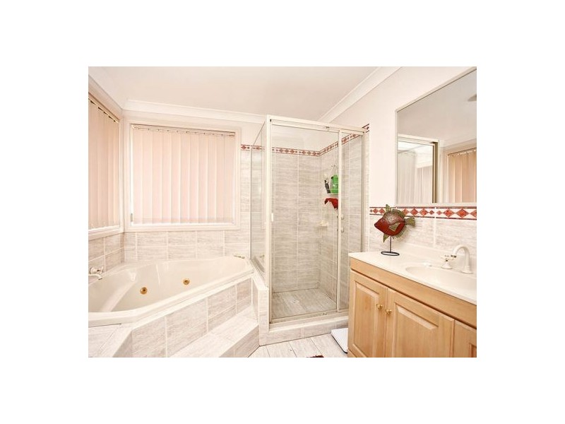 8 Dunbar Place, Kellyville NSW 2155