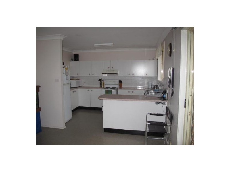 44 Kennington Ave, Quakers Hill NSW 2763