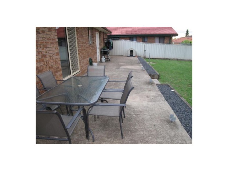 44 Kennington Ave, Quakers Hill NSW 2763