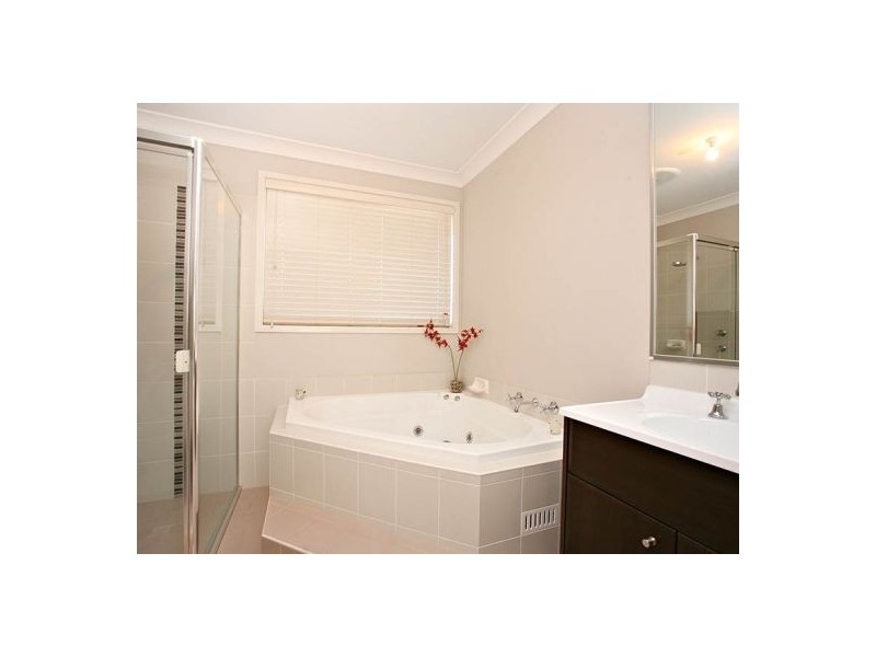 10 Willunga Ave, Kellyville Ridge NSW 2155