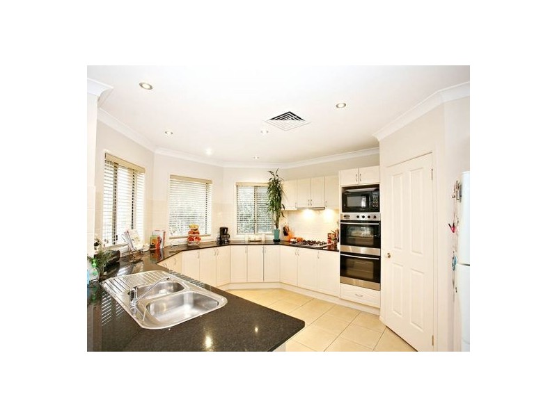 19 Drysdale Circuit, Beaumont Hills NSW 2155