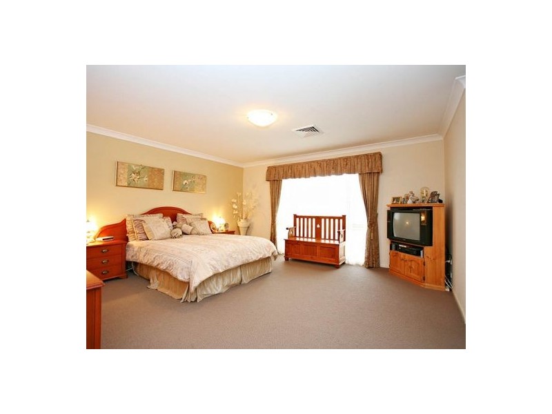 19 Drysdale Circuit, Beaumont Hills NSW 2155