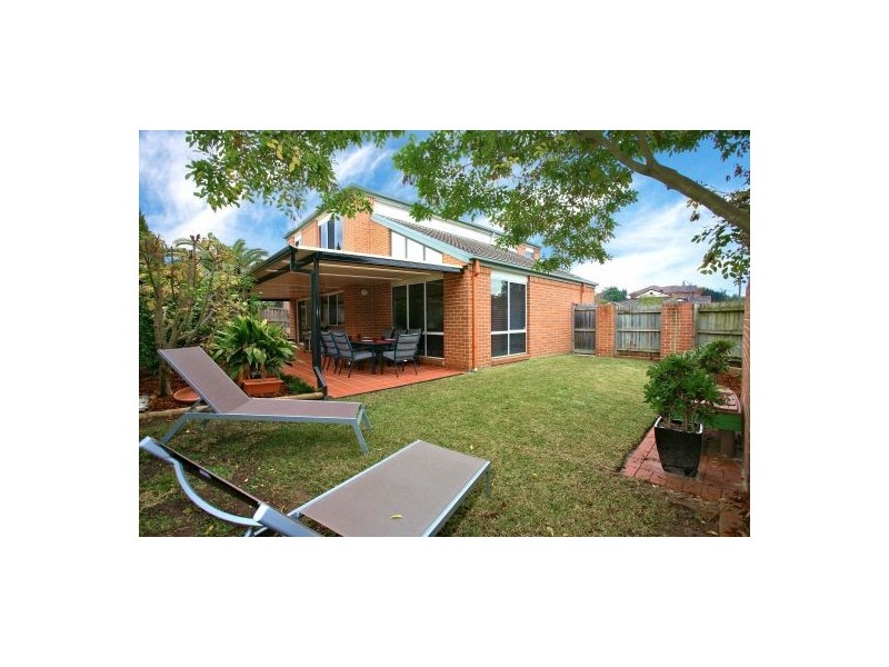 10 Arnold Janssen Drive, Beaumont Hills NSW 2155