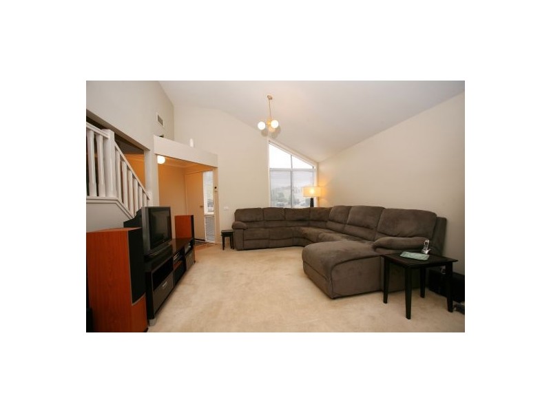 10 Arnold Janssen Drive, Beaumont Hills NSW 2155