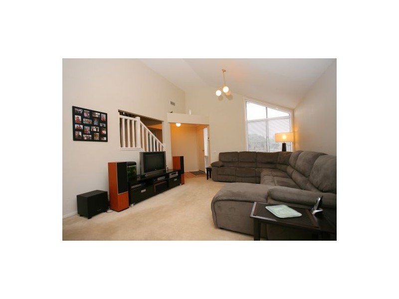 10 Arnold Janssen Drive, Beaumont Hills NSW 2155