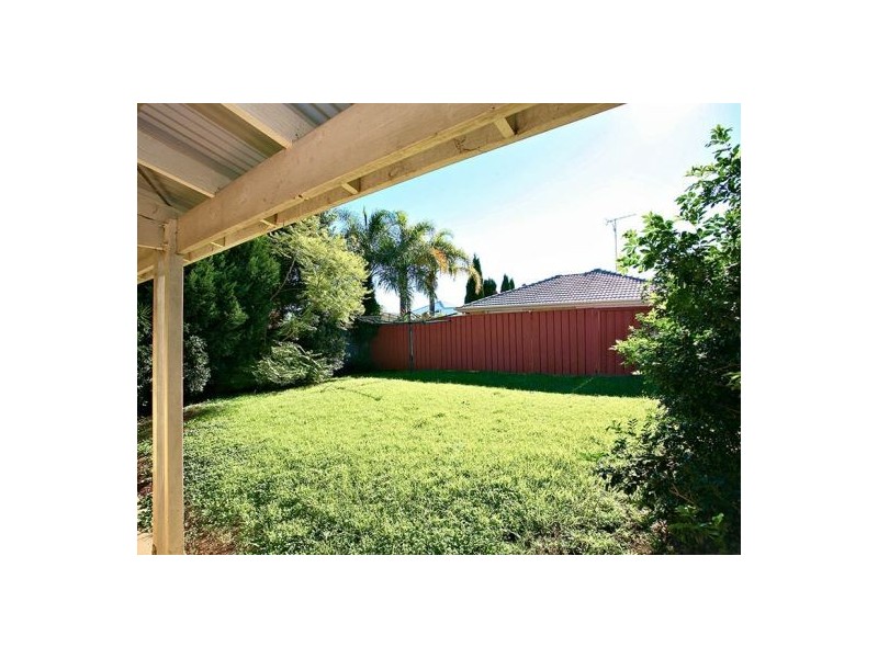 39 Camilleri Ave, Quakers Hill NSW 2763