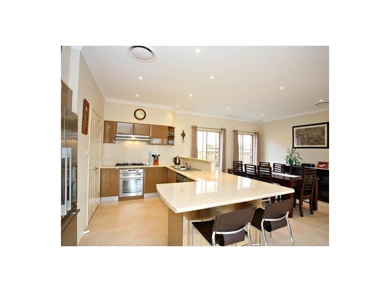 37 Benson Road, Beaumont Hills NSW 2155