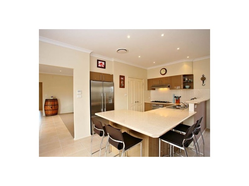 37 Benson Road, Beaumont Hills NSW 2155