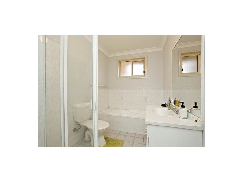 4/32 Lovegrove Drive, Quakers Hill NSW 2763