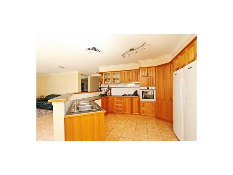 8 Kingdom Place, Kellyville NSW 2155