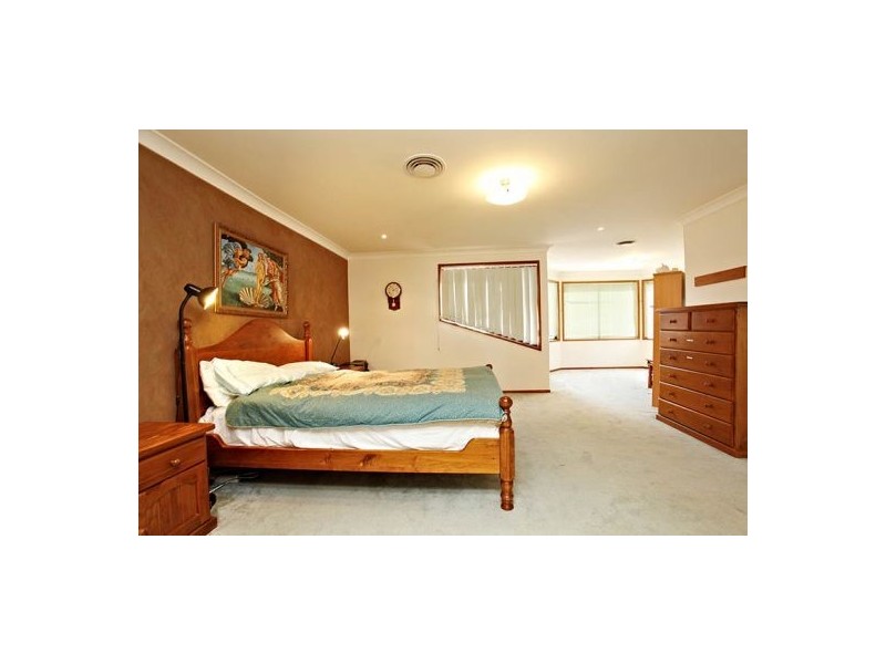 22 Tallowood Grove, Beaumont Hills NSW 2155