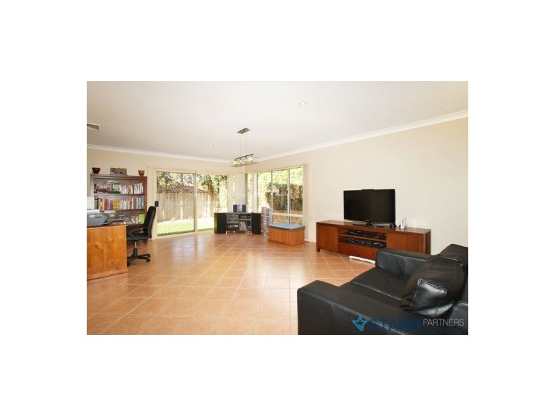 4 Ramillies Way, Beaumont Hills NSW 2155