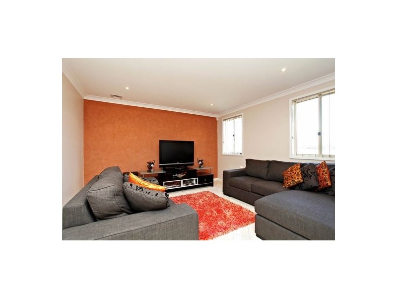 25 Pebble Crescent, The Ponds NSW 2769