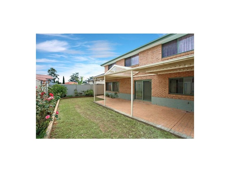 33 Currawong Street, Glenwood NSW 2768