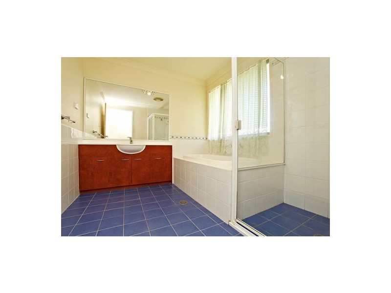 33 Currawong Street, Glenwood NSW 2768