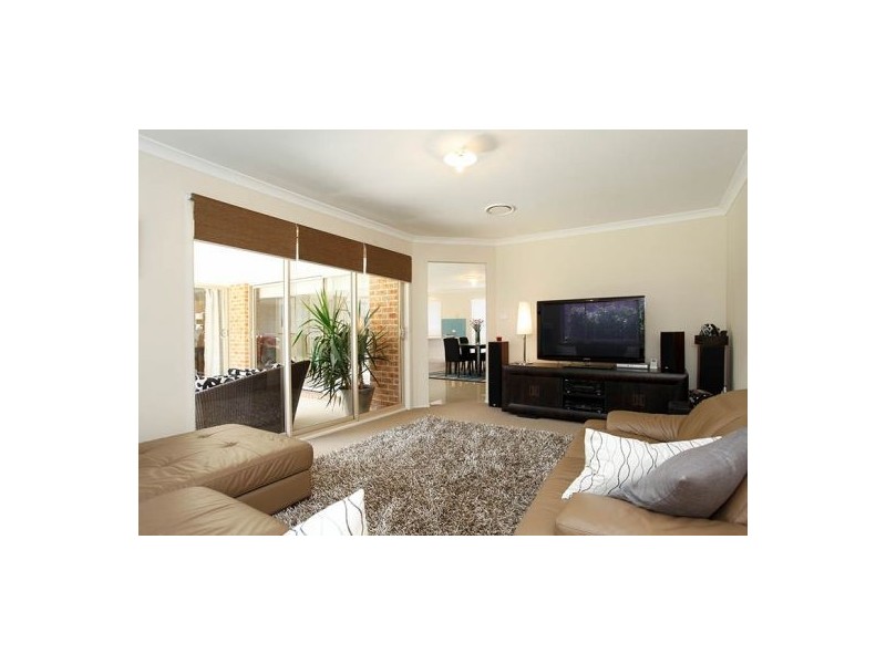 11 Hazelton Ave, Kellyville Ridge NSW 2155