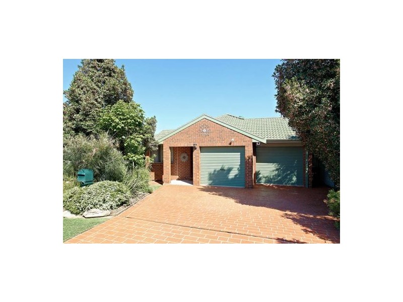 4 Persimmon Way, Glenwood NSW 2768