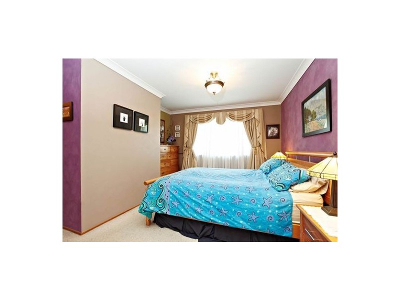 4 Persimmon Way, Glenwood NSW 2768