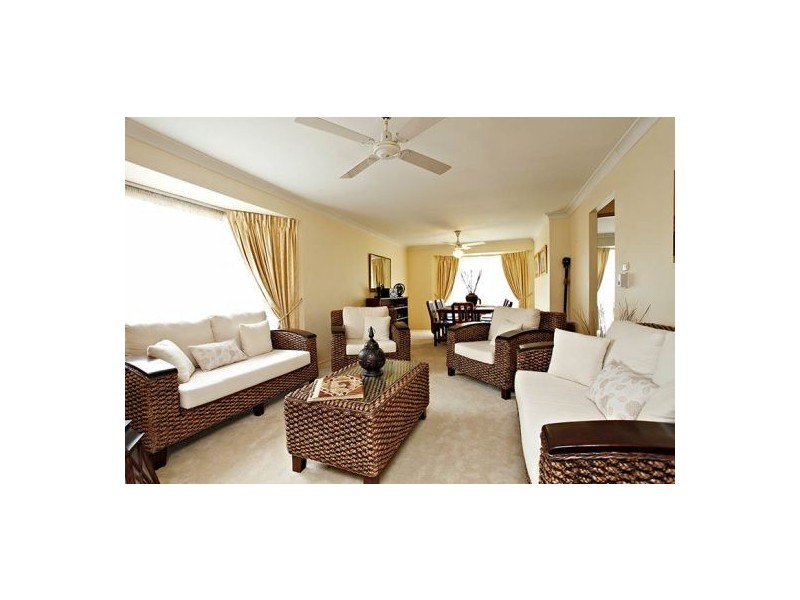 10 Glenrowan Ave, Kellyville NSW 2155