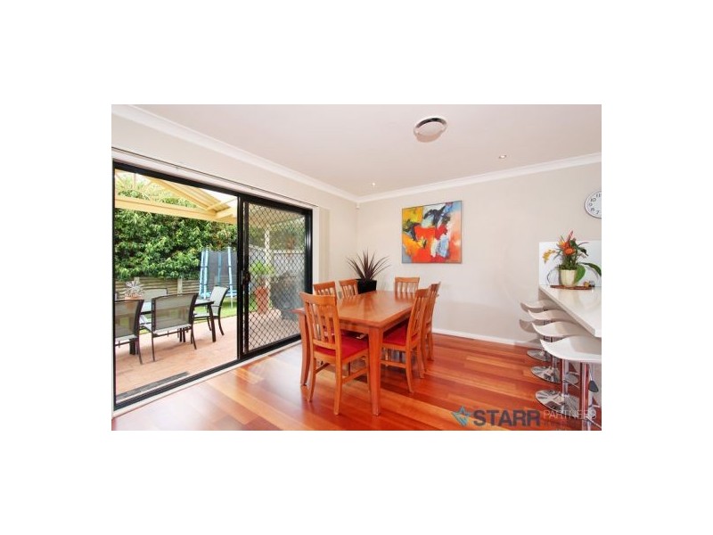 27 Minerva Crescent, Beaumont Hills NSW 2155