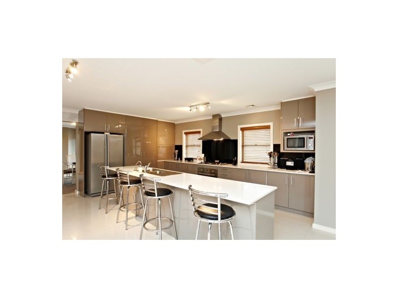 127 Perfection Ave, Stanhope Gardens NSW 2768