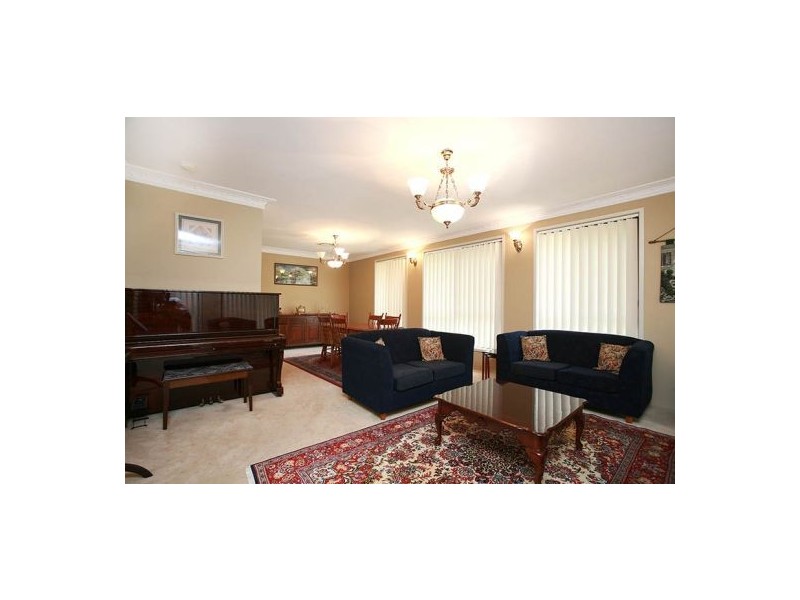 1 Glenrowan Avenue, Kellyville NSW 2155