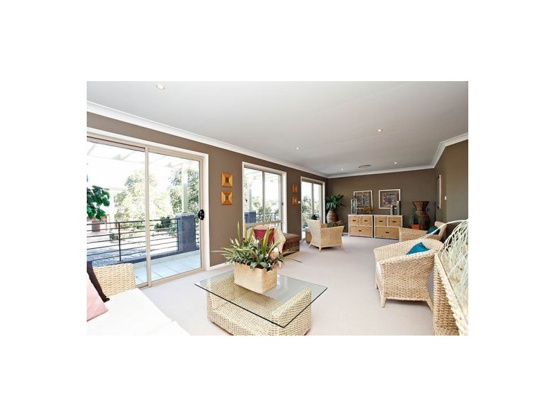 18 Bluebell Circuit, Kellyville NSW 2155