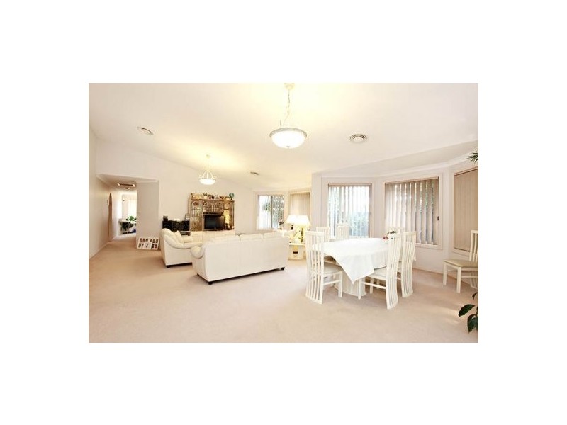 5 Yanco Glen, Glenwood NSW 2768