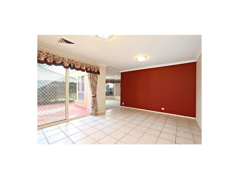 9 James Mileham Drive, Kellyville NSW 2155