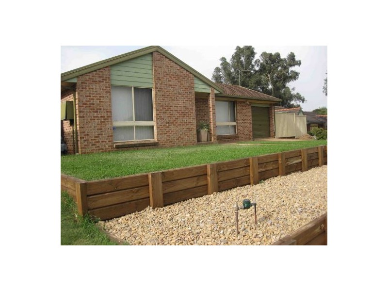 6 Denton Grove, Quakers Hill NSW 2763